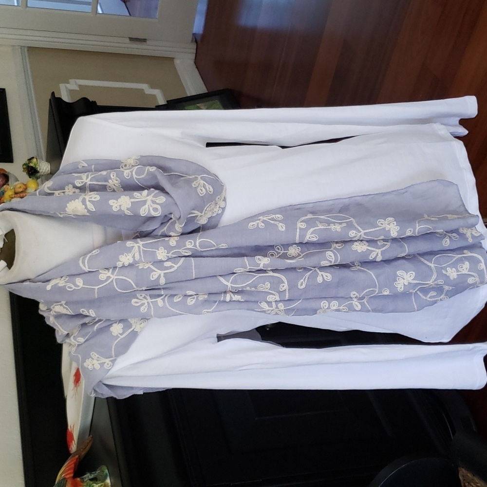 Embroidered wrap/scarf